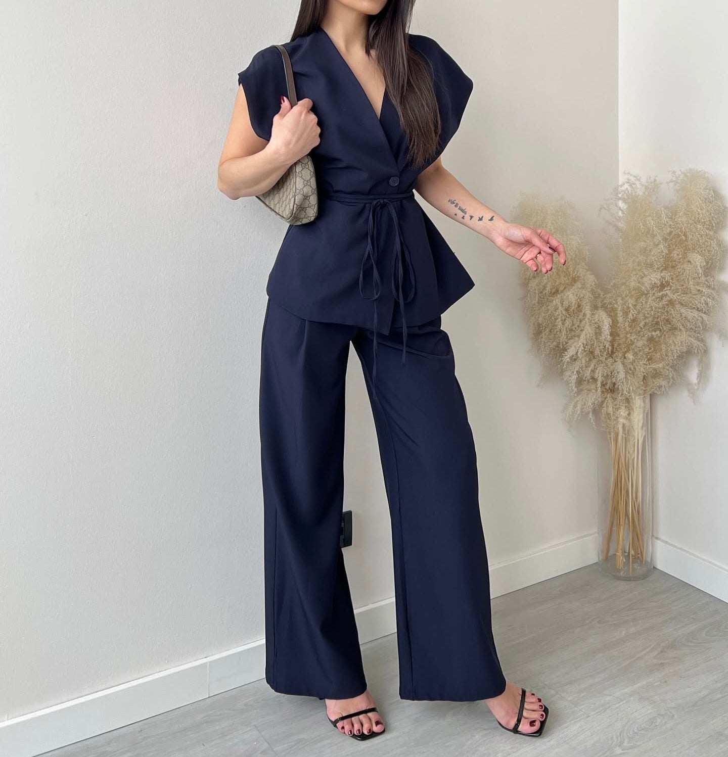 Completo gilet e pantalone a palazzo
