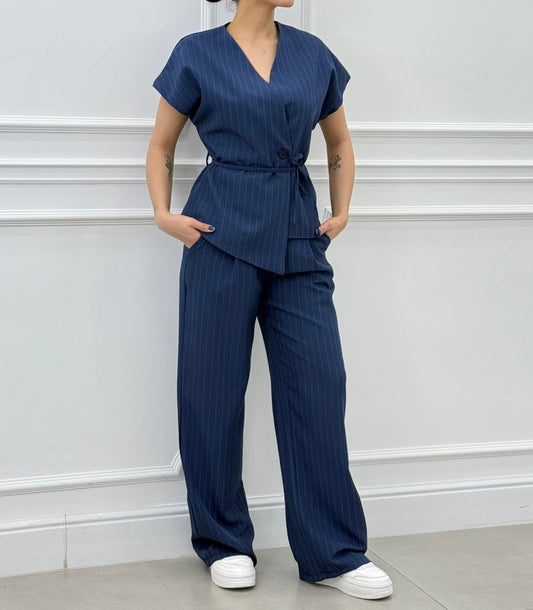 Completo rigato gilet e pantalone a palazzo