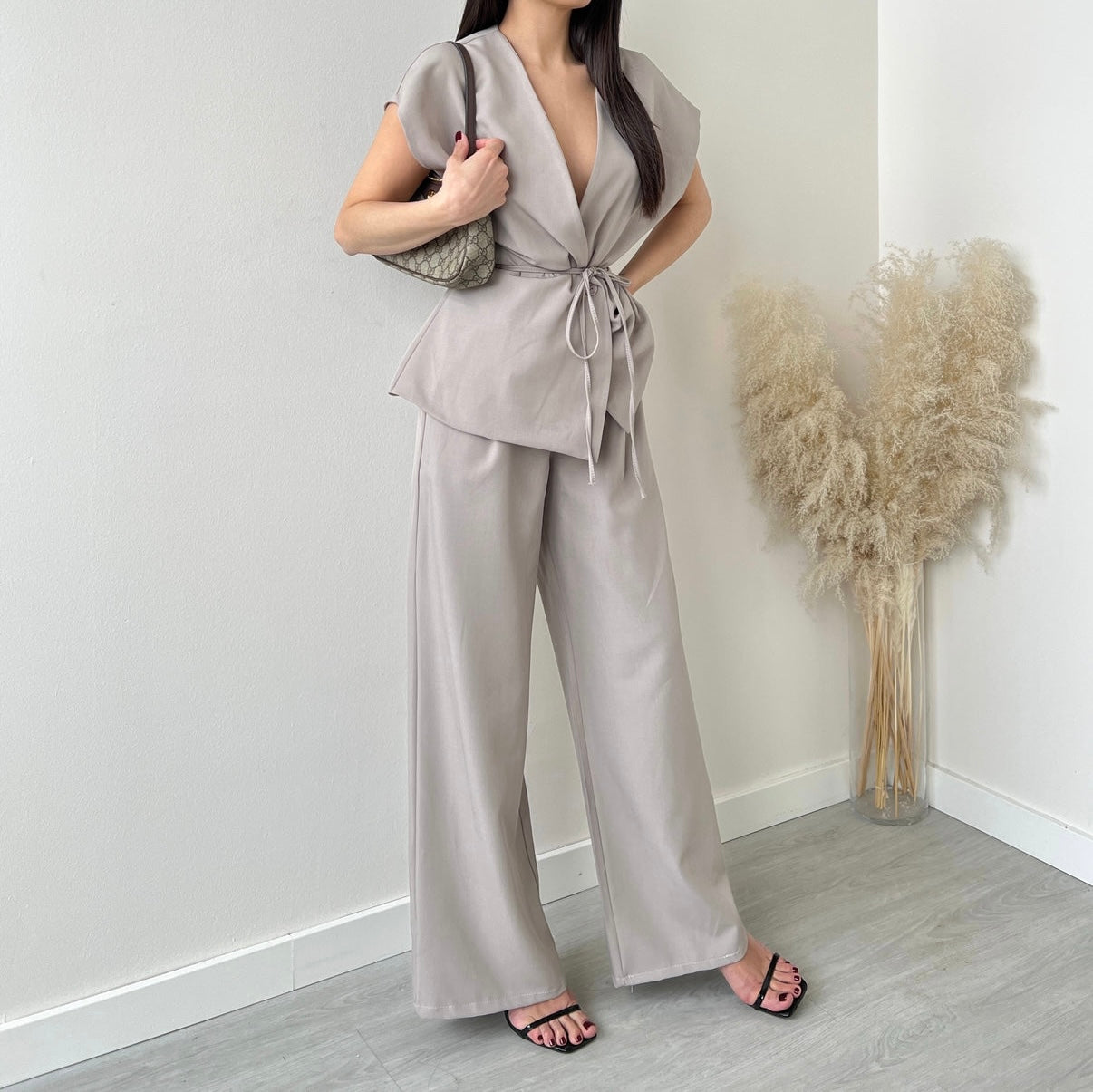 Completo gilet e pantalone a palazzo