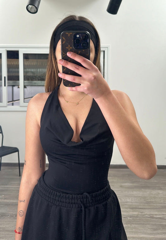 Body scollato