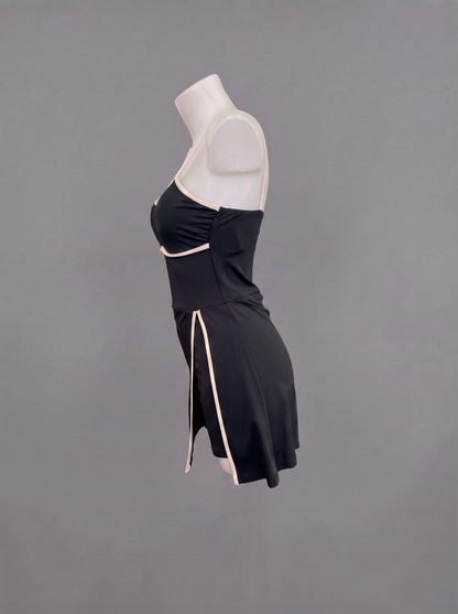 Mini dress con pantaloncino