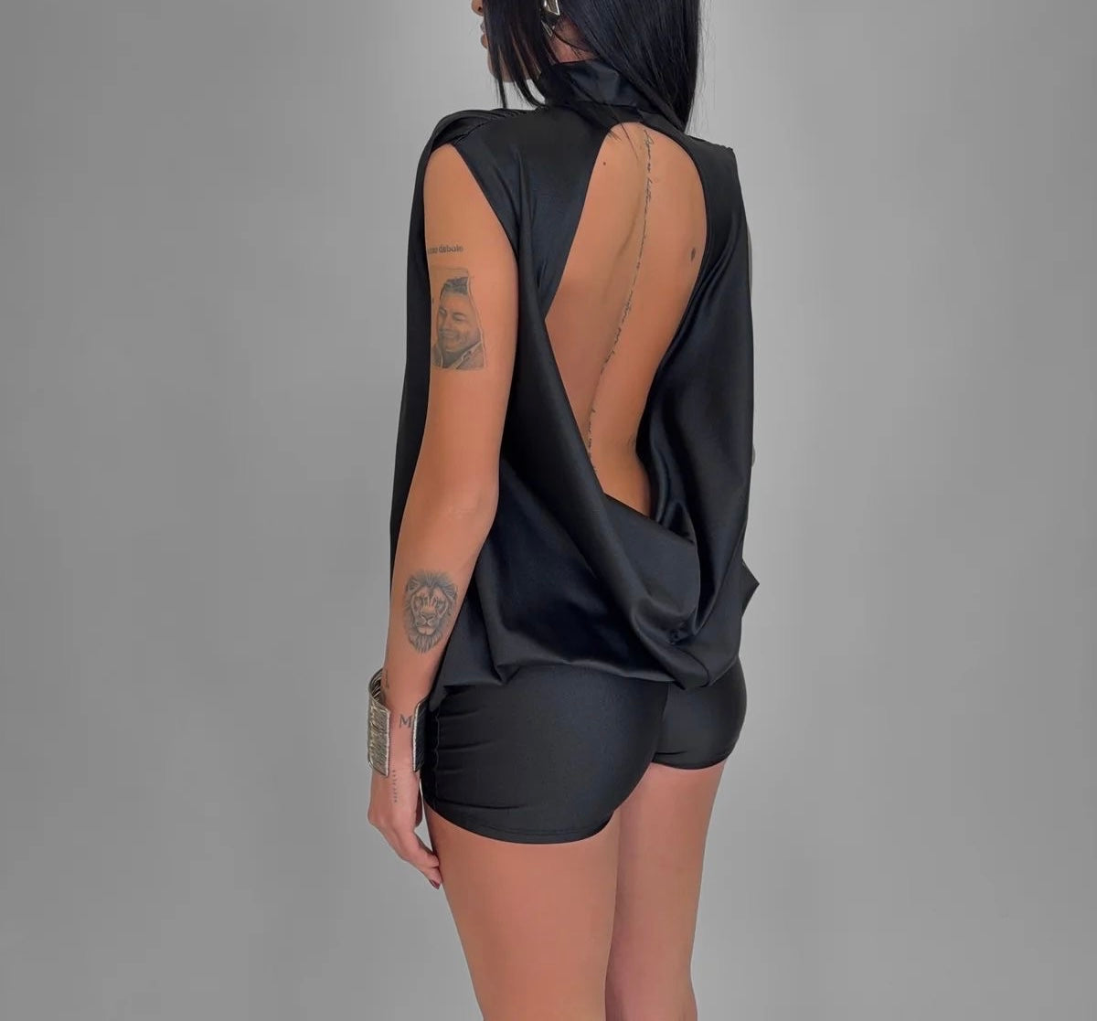 Tutina open back